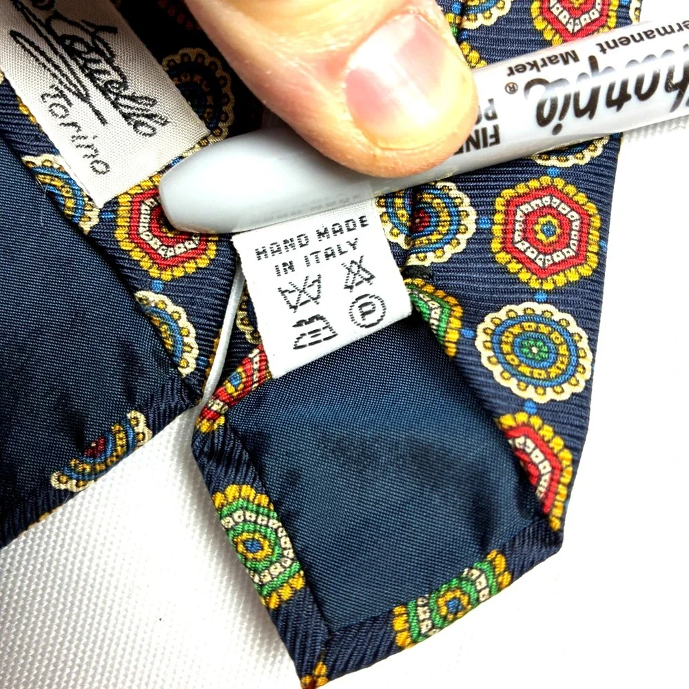 Guido Couello Torino Silk Tie VTG Medallion Made in Italy